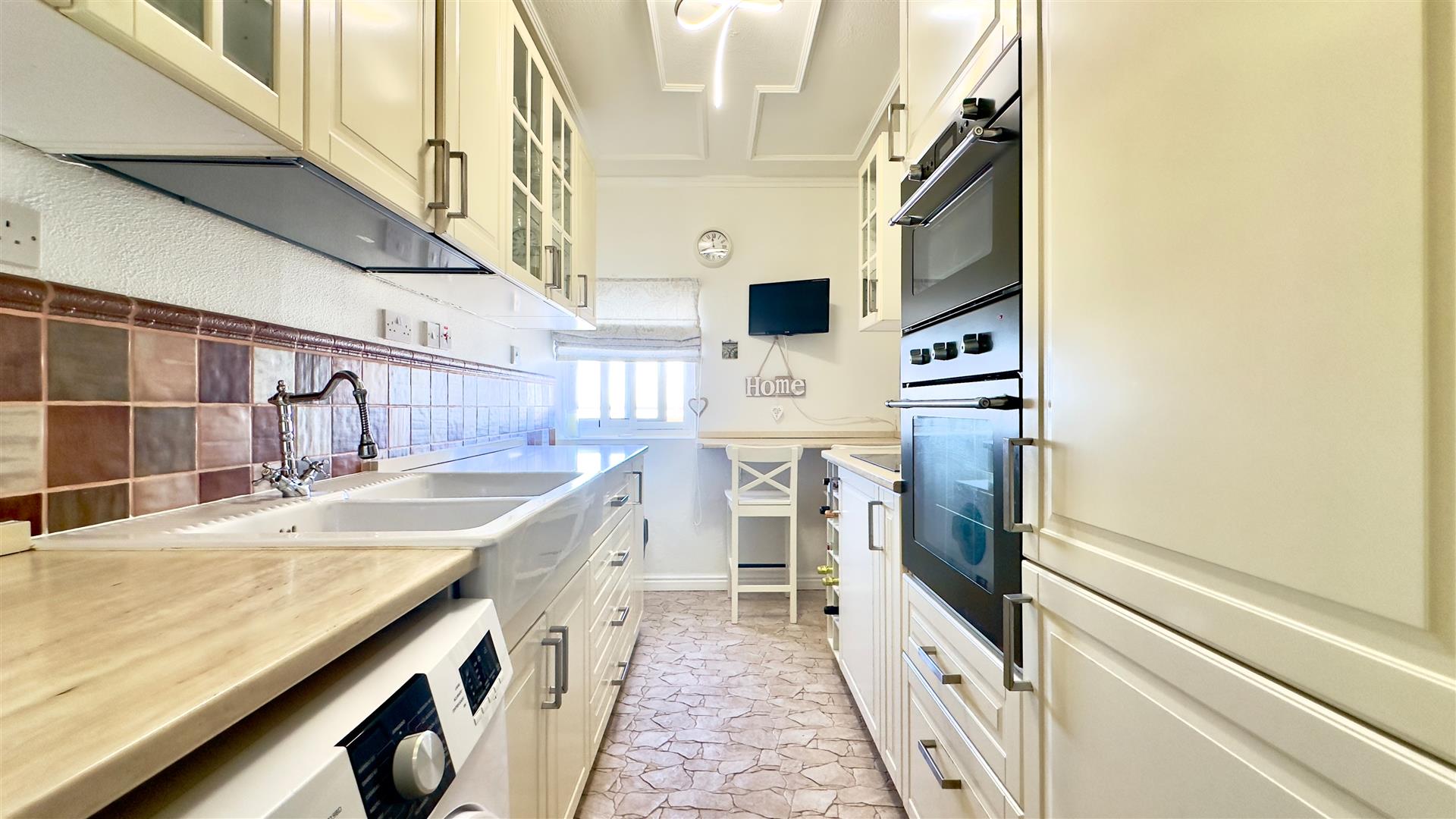 Image of Apartment - 3 Bedrooms - 1 Bathrooms for Sale in Sir William Jackson Grove-Gibraltar, Image 3